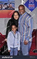 Who Is Barry Bonds Married to Today?
